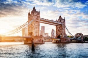 Tower Brigde over the thames in London